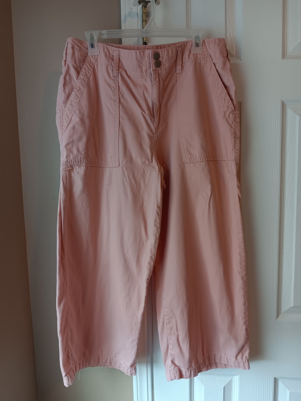 Seven7 Women’s Pink Cargo Cropped Pants